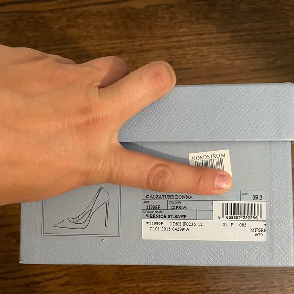 Prada Pointy toe pump - Picture 4 of 11